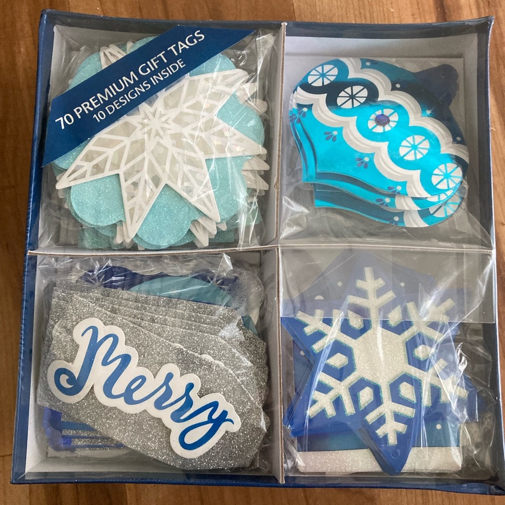 70 Premium gift tags Brand New